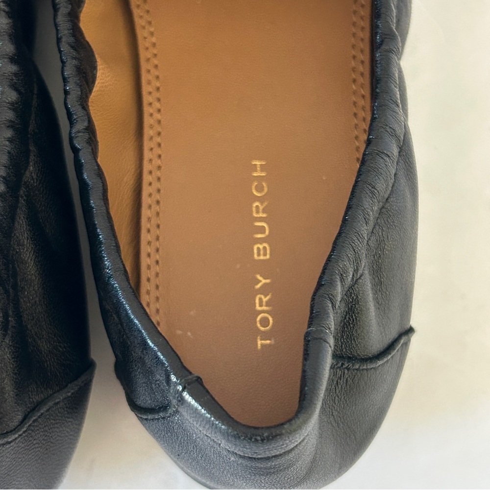 Tory Burch Ballet Loafer Flats Minimalist Black Leather Shoes Logo Size 5.5 - Picture 9 of 15
